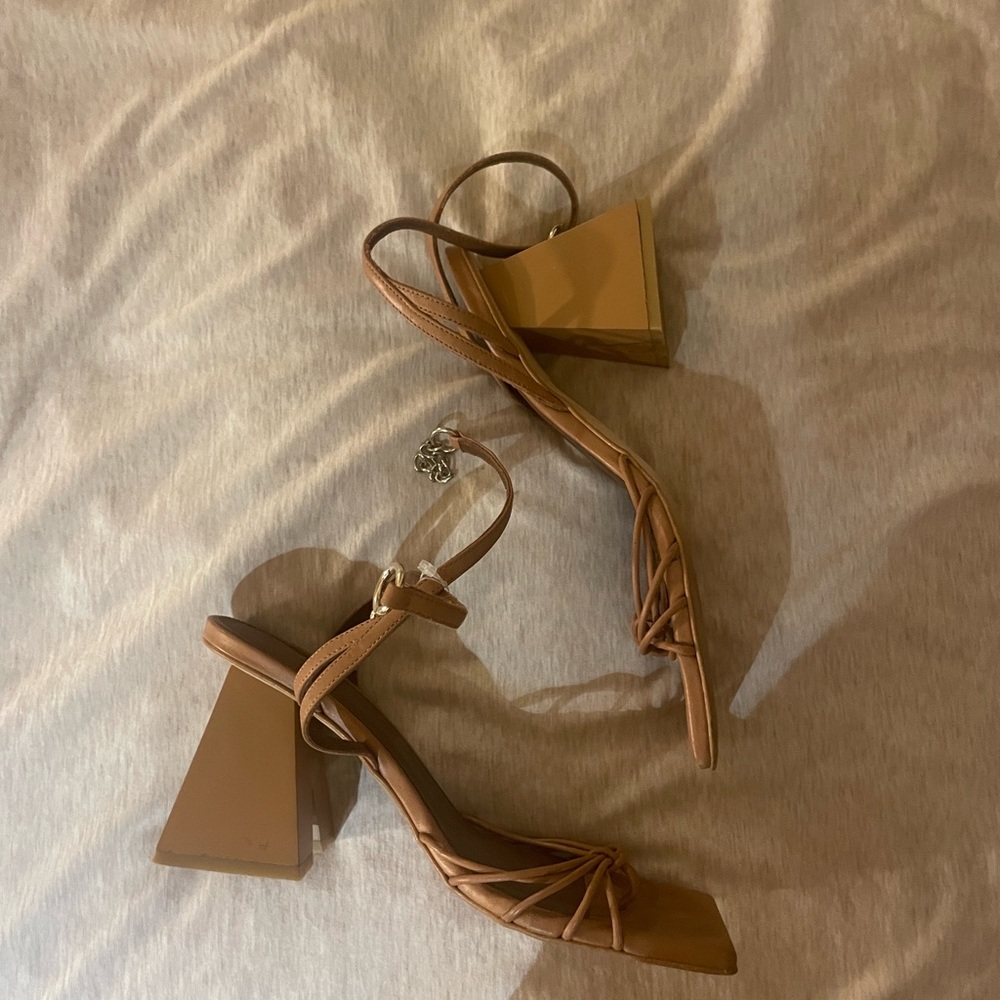 Alohas heels